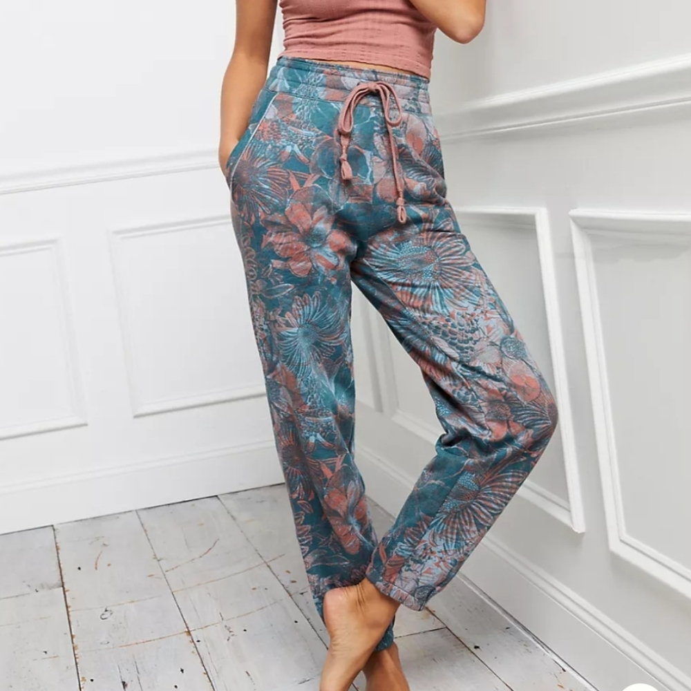 Anthropologie Camilla Knit Joggers